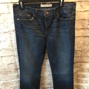 J BRAND DARK DENIM Mid Rise bootcut size 32